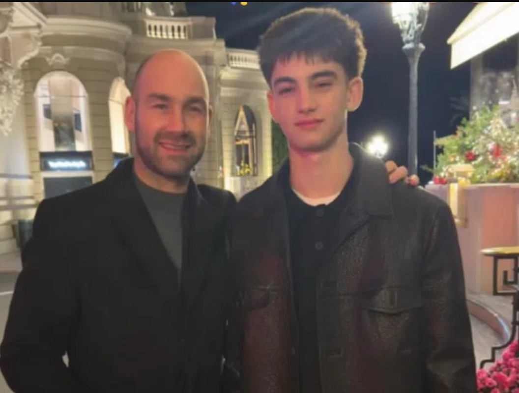 Ο μεγάλος γιος του Σπανούλη έγινε 16 και ξεπέρασε στο ύψος τον πατέρα του! 