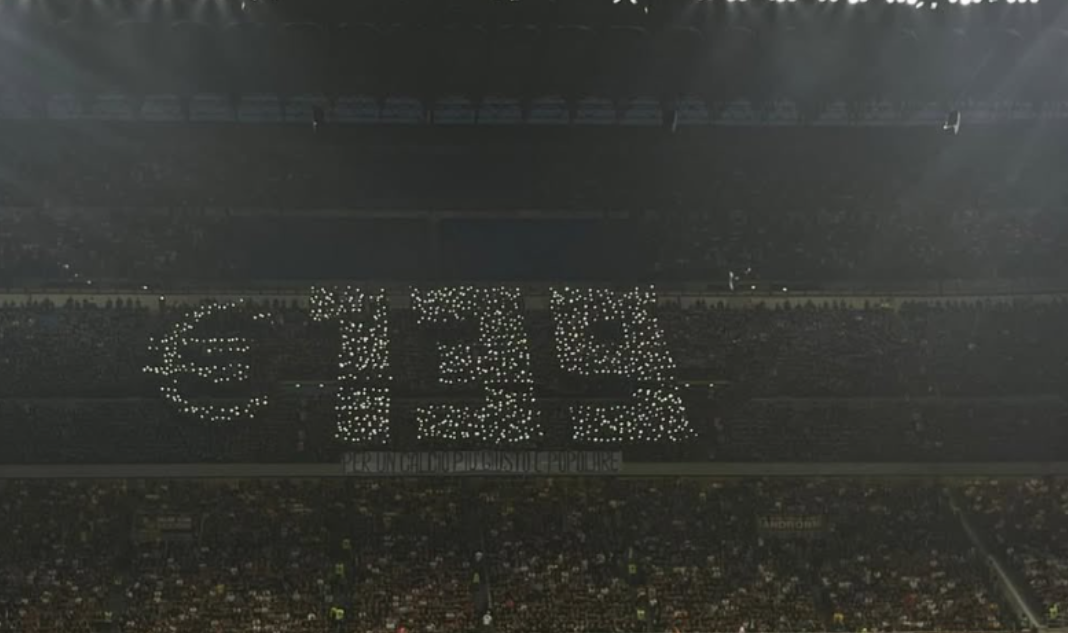 Διαμαρτυρήθηκαν με εντυπωσιακό τρόπο οι οπαδοί της Μίλαν – «139 ευρώ το φθηνότερο εισιτήριο» 