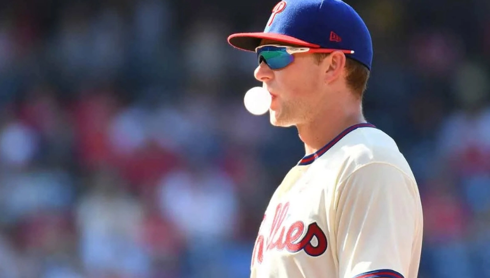 Γιατί οι αθλητές μασούν τσίχλα στο γήπεδο: Τα απρόσμενα οφέλη