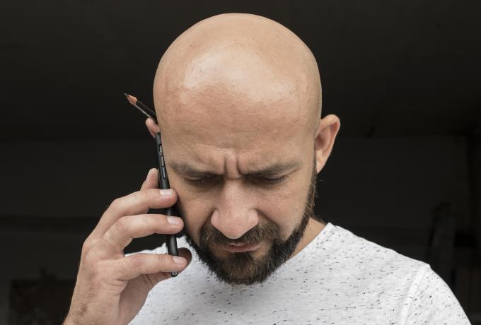 Τέλος η φαλάκρα; Τι βρήκαν Κινέζοι επιστήμονες και υπόσχονται να λύσουν το πρόβλημα