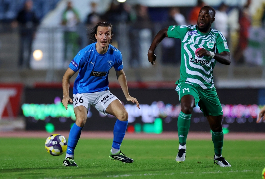 Αποθέωνουν παίκτη της Πάφου: «Εγκέφαλος, μοιάζει με Πίρλο»!