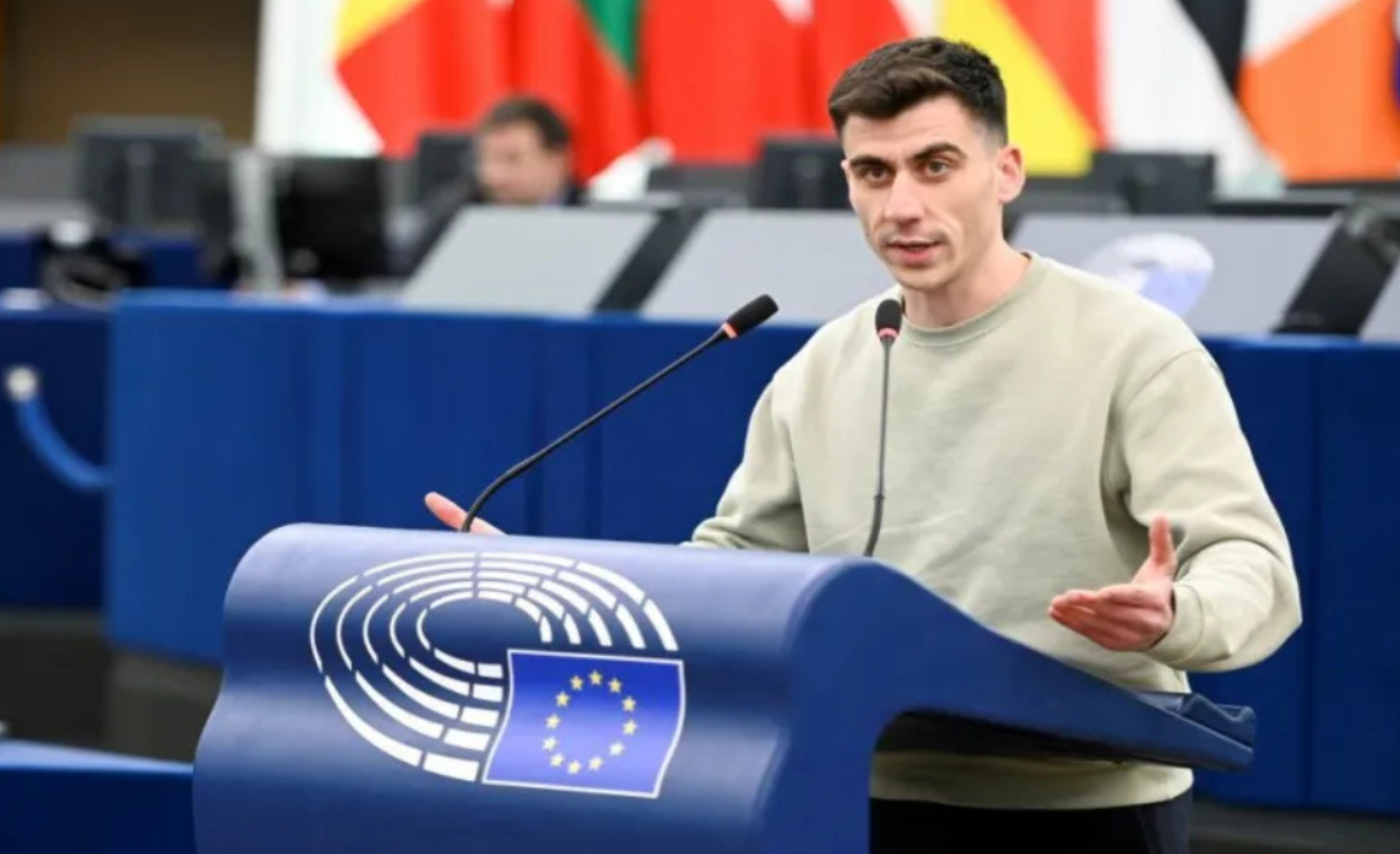 VIDEO - Φειδίας: Κατεβαίνει υποψήφιος το κόμμα του; Όσα αποκάλυψε - Ξεκαθαρίζει για SAFE και προσωπικές κατηγορίες