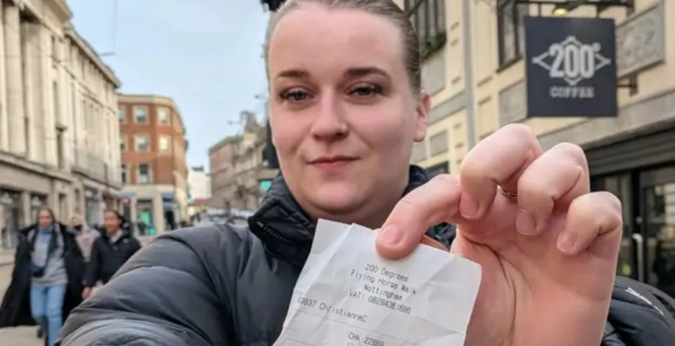 Έγινε ο «πλουσιότερος άνθρωπος στον κόσμο» με 100.000 φορές περισσότερο πλούτο από τον Έλον Μασκ