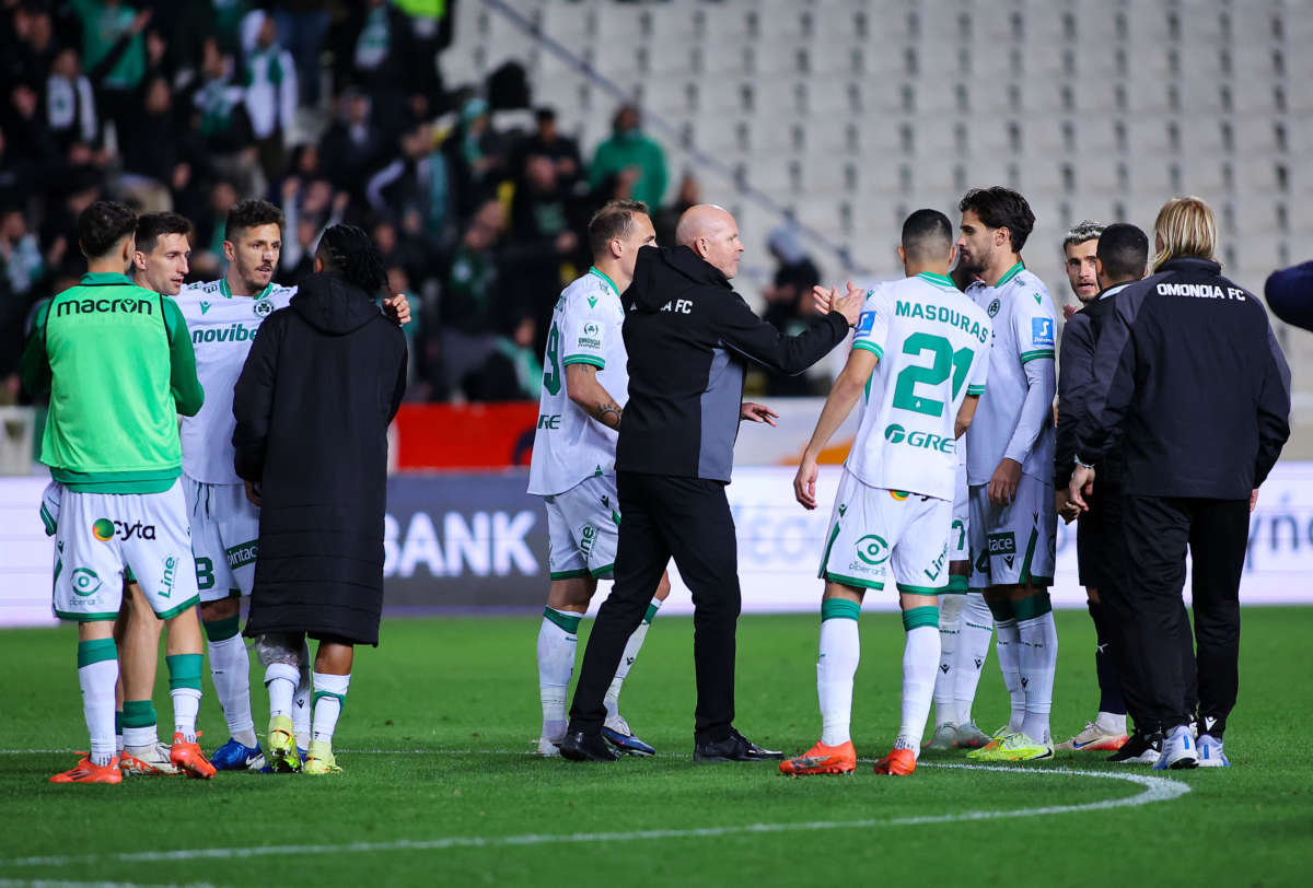 Ομόνοια: Τρίτη του Πάσχα με φόντο το... στέμμα!