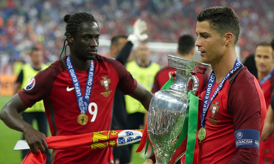 Έντερ: Μια στιγμή, μια αιωνιότητα