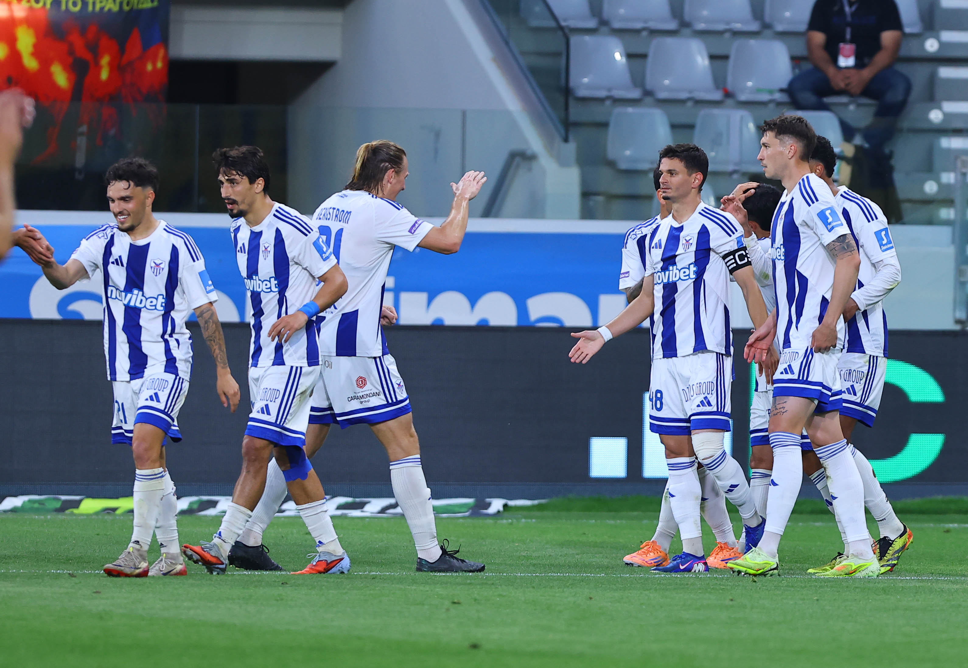 Ξεχωρίζει το επώνυμο Ιωάννου...