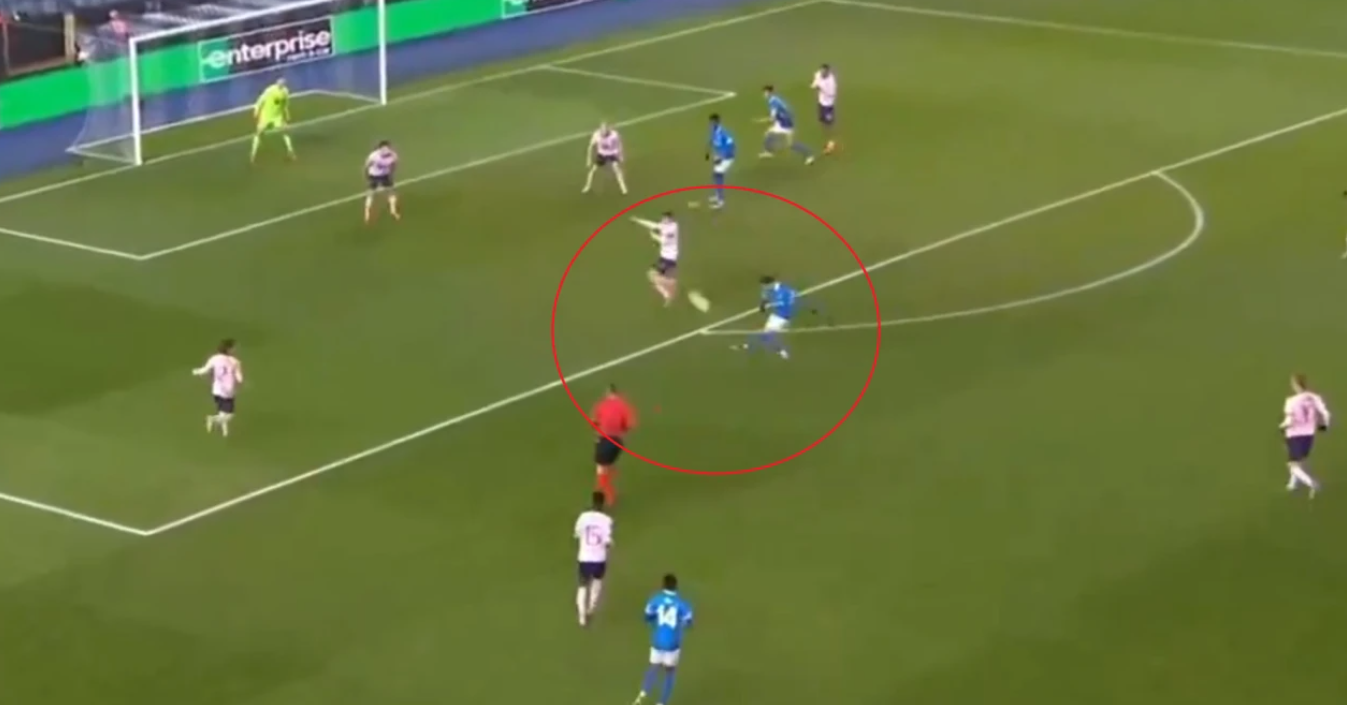 «Είσαι μάγος, θυμίζεις Μέσι» - Ο Καρέτσας με νέα γκολάρα τρέλανε τους Βέλγους (BINTEO)