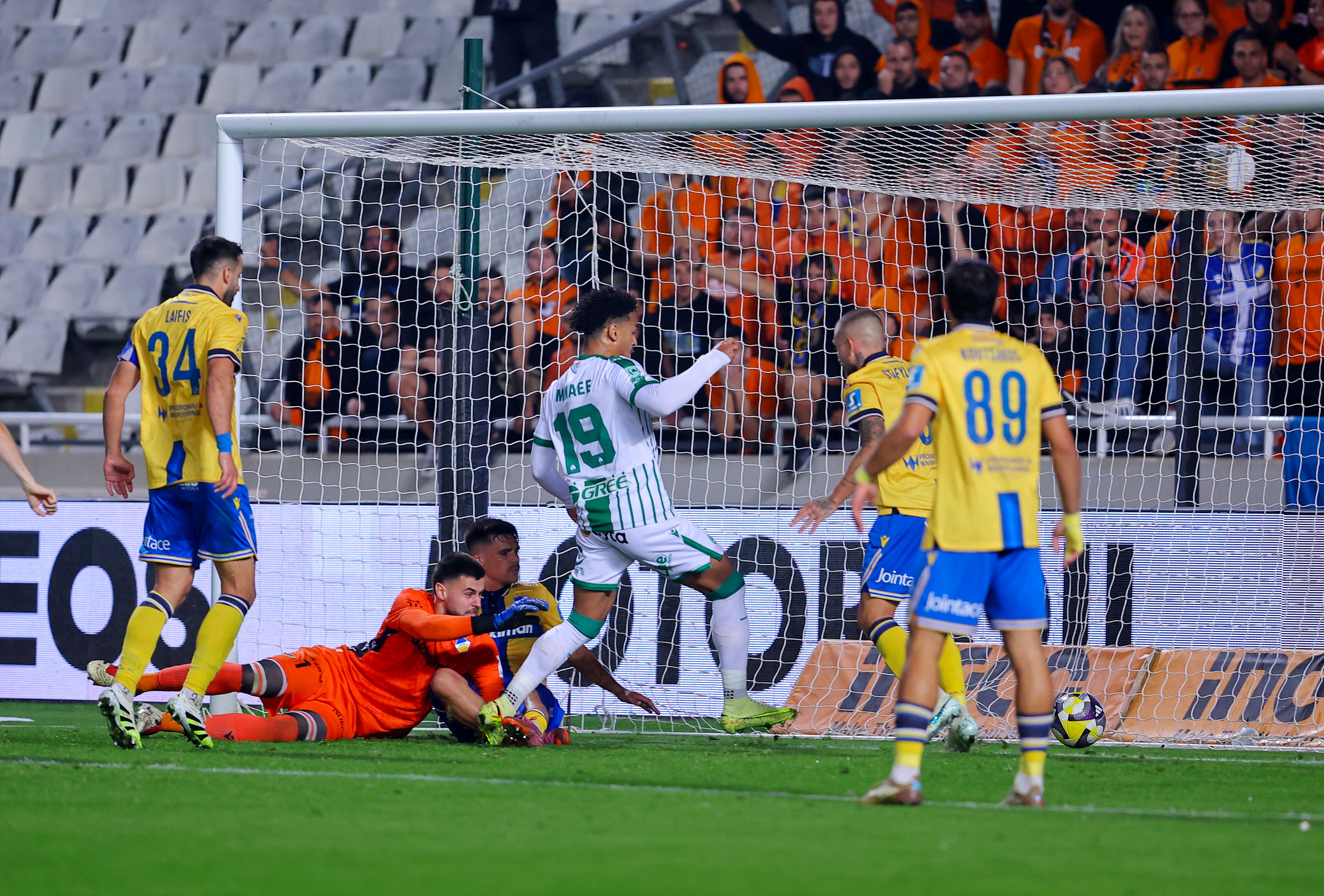 Ηχηρή ΑΤΑΚΑ για Ομόνοια από πρώην ΑΠΟΕΛίστα!