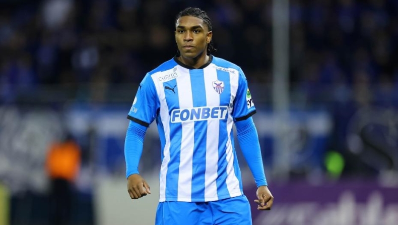 Τηλεφώνημα στον Μακούν από Κύπρο!