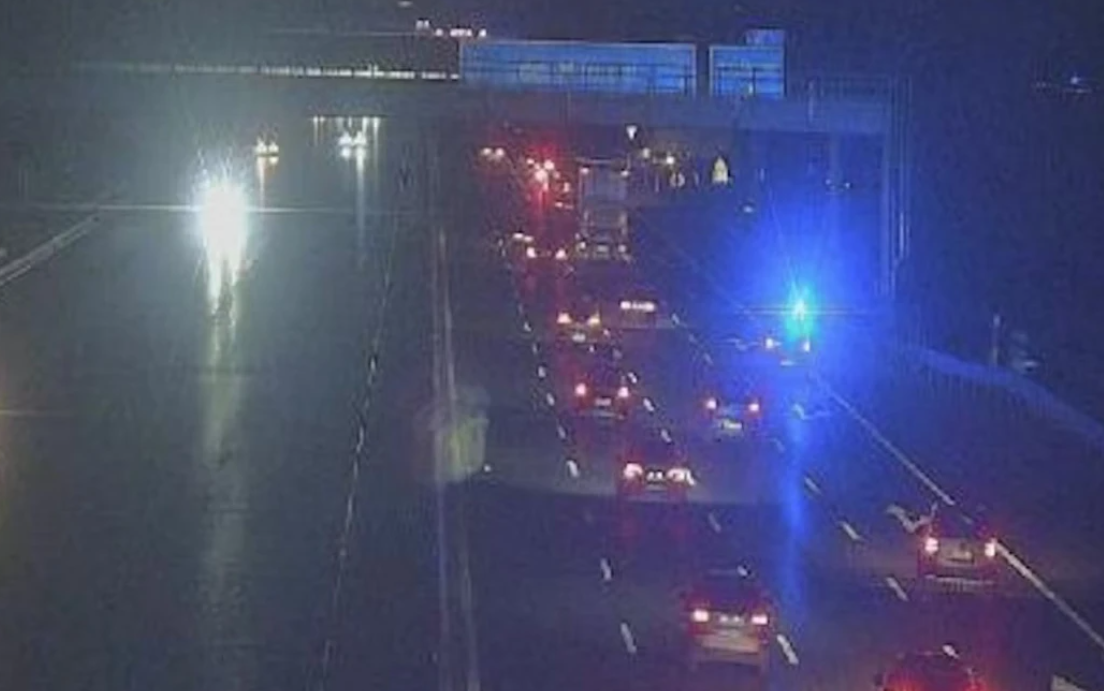 Χάος στην Αυστρία: 50 Σέρβοι χούλιγκαν μπήκαν με λοστούς σε αυτοκινητόδρομο ψάχνοντας Κροάτες (BINTEO)