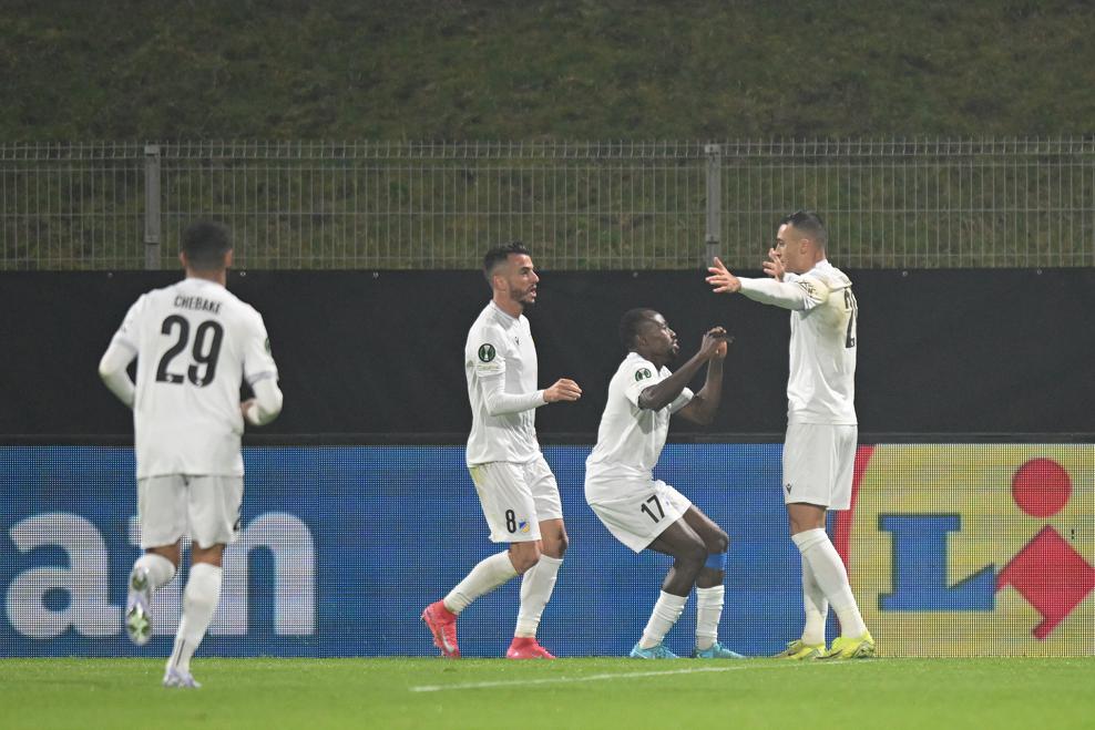 Στα... ίσα με Αμπάνια, 1-1!