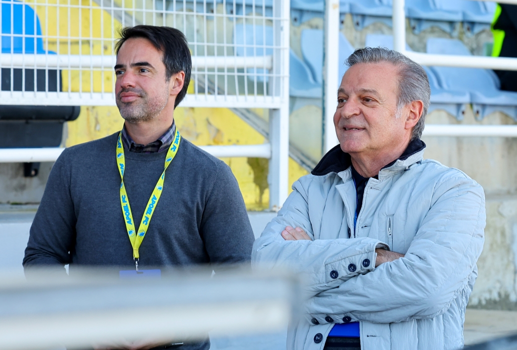 Το σκηνικό με Πετρίδη λίγο πριν το Εθνικός-ΑΠΟΕΛ (ΦΩΤΟΓΡΑΦΙΕΣ)