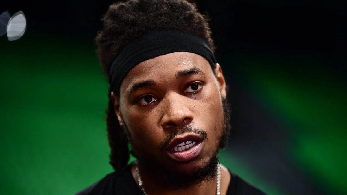 Χολμς: Πώς από την πεντάδα, έμεινε εκτός τσάρτερ για τη Βοσνία