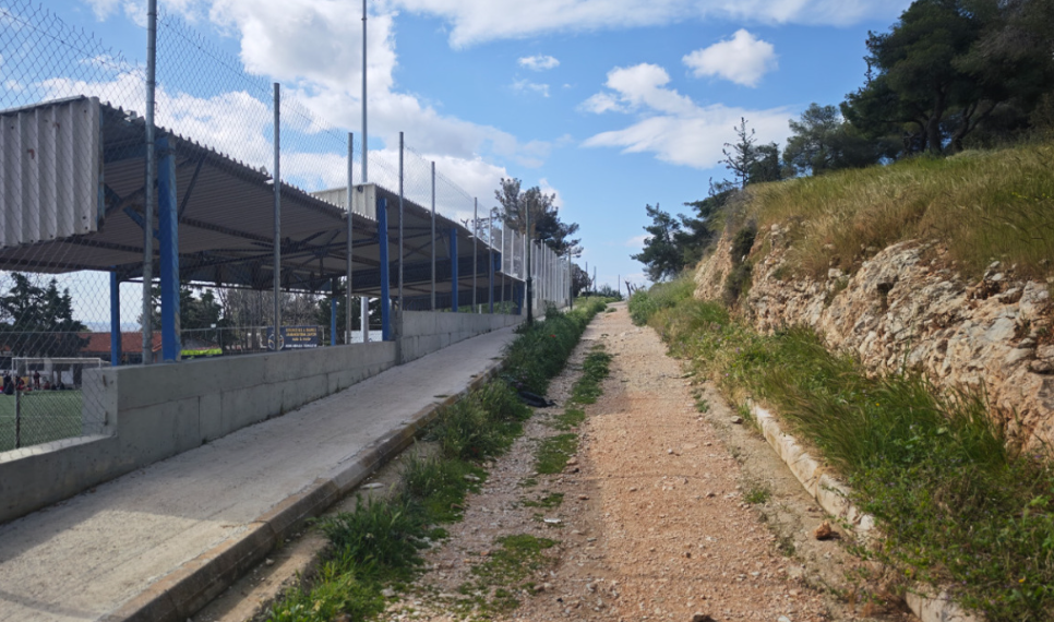 Σοκ: Μαυροντυμένος άνδρας άνοιξε πυρ μπροστά σε παιδιά - «Βγάλε βίντεο τώρα που θα πυροβολήσω»