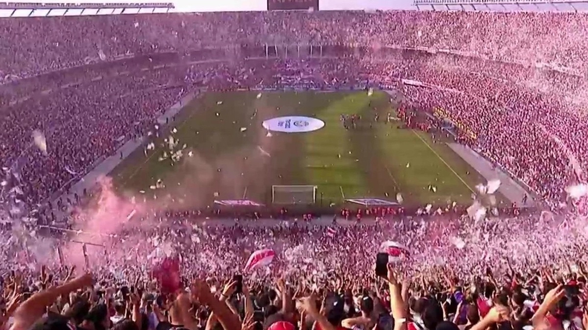 Απίστευτες εικόνες στο Ρίβερ - Μπόκα: Φαντασμαγορική ατμόσφαιρα με 52 τόνους χαρτάκια!