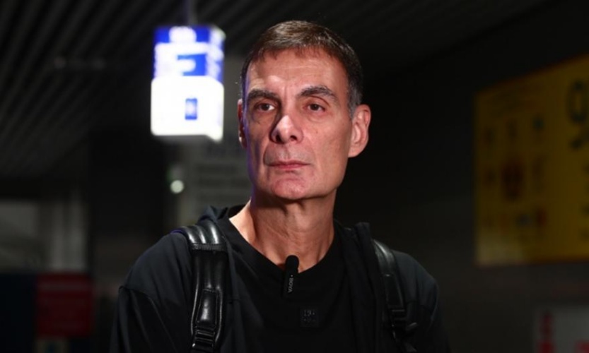Μπαρτζώκας: «Δεν έχω ζητήσει τίποτα – Ο κόσμος να είναι πιο σκεπτικός με όσα διαβάζει» (ΒΙΝΤΕΟ) Μπαρτζώκας: «Δεν έχω ζητήσει τίποτα – Ο κόσμος να είναι πιο σκεπτικός με όσα διαβάζει» (ΒΙΝΤΕΟ)