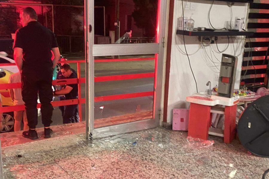 Επεισόδια στη Λακατάμια: Χειροπέδες σε δύο πρόσωπα – Οι εννέα κατηγορίες που τους βαραίνουν