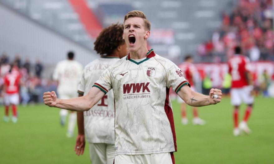Η Άουγκσμπουργκ χάλασε την επιστροφή της Σάλκε στην Bundesliga