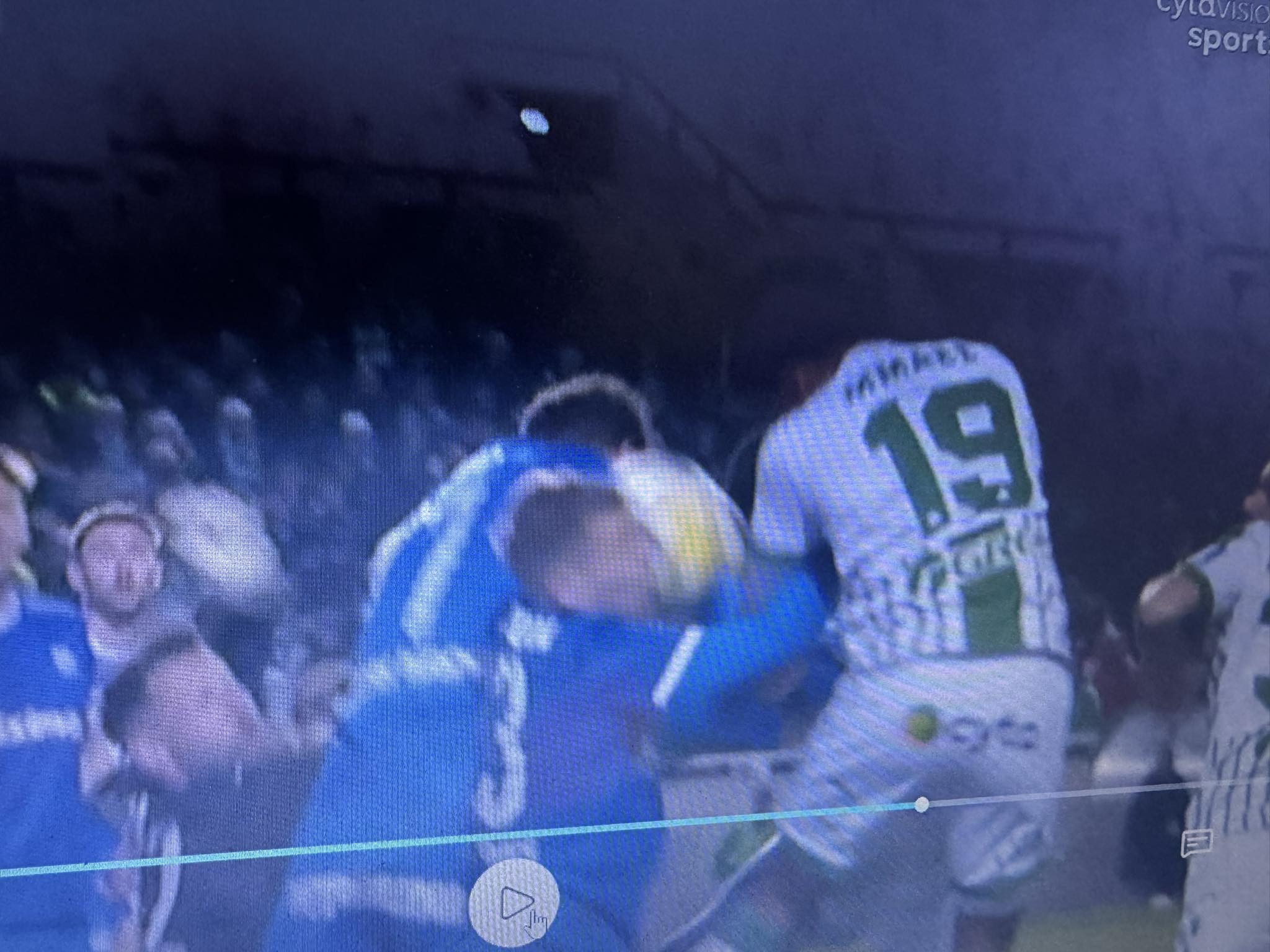 &Omicron; &lambda;ό&gamma;&omicron;&sigmaf; &pi;&omicron;&upsilon; &alpha;&kappa;&upsilon;&rho;ώ&theta;&eta;&kappa;&epsilon; &tau;&omicron; &gamma;&kappa;&omicron;&lambda; &tau;&eta;&sigmaf; &Omicron;&mu;ό&nu;&omicron;&iota;&alpha;&sigmaf; (&Phi;&Omega;&Tau;&Omicron;&Gamma;&Rho;&Alpha;&Phi;&Iota;&Alpha;)