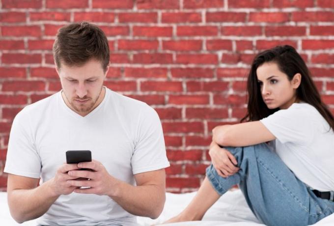 Ένας κατά συρροή άπιστος ομολογεί: Οι 10 λέξεις που με «γλιτώνουν» από τις υποψίες της γυναίκας μου