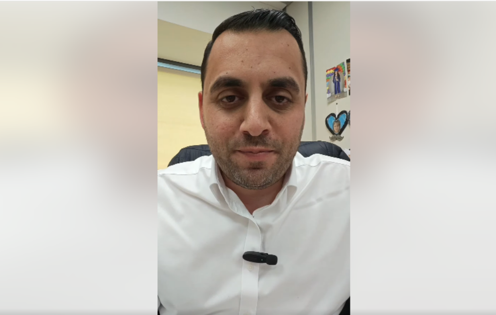 Ανδρέας Αποστόλου: Πάντα δίπλα στην ΑΕΚ - «Ραντεβού την Πέμπτη στο σπίτι μας»! (ΒΙΝΤΕΟ)