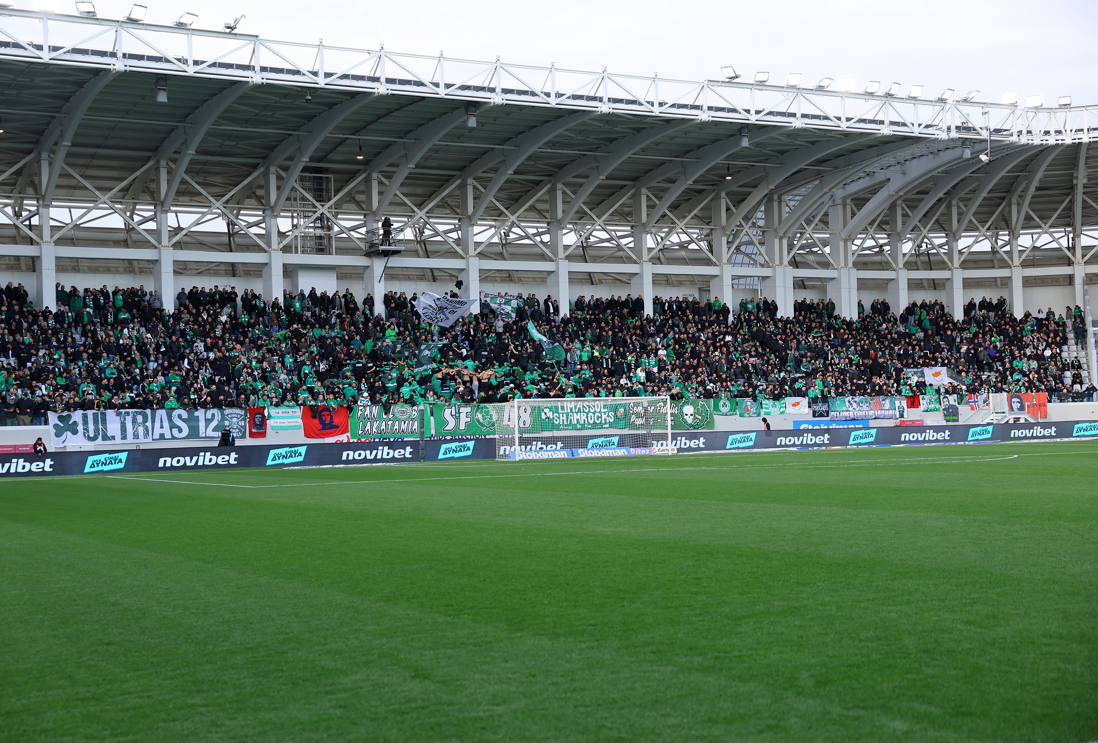 ΑΛΕΚΟ ΓΕΡΑ ΣΤΑ ΓΗΠΕΔΑ ΞΑΝΑ!