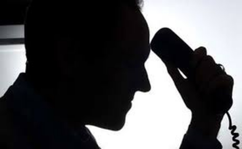 ΠΡΟΣΟΧΗ: Σας καλούν και ζητούν τραπεζικά στοιχεία; Κλείστε αμέσως το τηλέφωνο, είναι ΑΠΑΤΕΩΝΕΣ