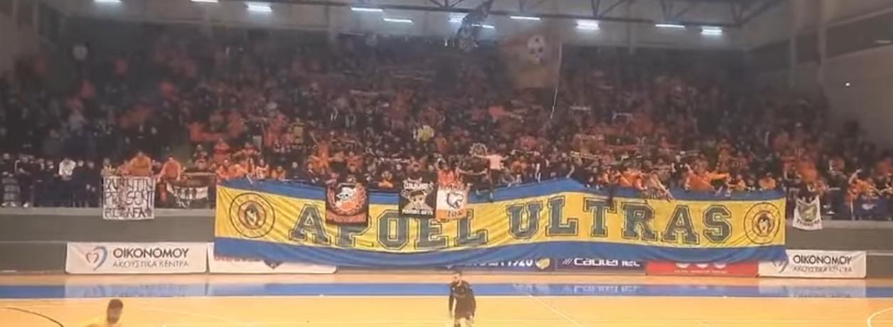 ΒΑΣΙΛΕΙΟΥ: «Οι φουτσαλιστές της ΑΕΛ ούτε κοίταξαν ΚΑΝ την κερκίδα»