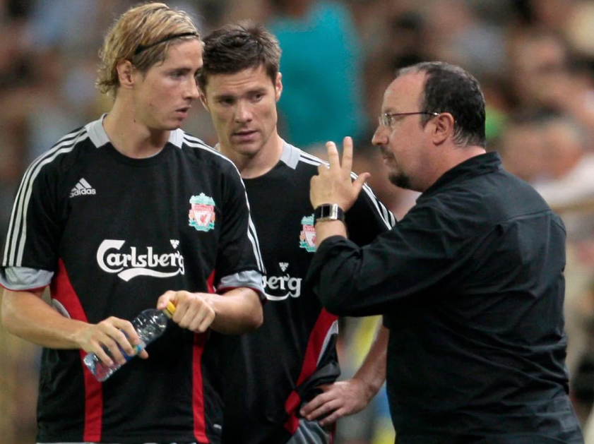 «Πάντα ζητά περισσότερα, με βοήθησε πολύ»: Πώς είχε περιγράψει ο Φερνάντο Τόρες, όσα «κέρδισε» από τον Ράφα Μπενίτεθ;