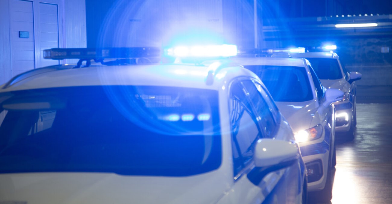 Επεισόδια Λεμεσός: Έφοδος Αστυνομίας σε σωματείο – Εντόπισαν από κράνος μέχρι σκουπόξυλο με σούβλα – Χειροπέδες και σε 19χρονο