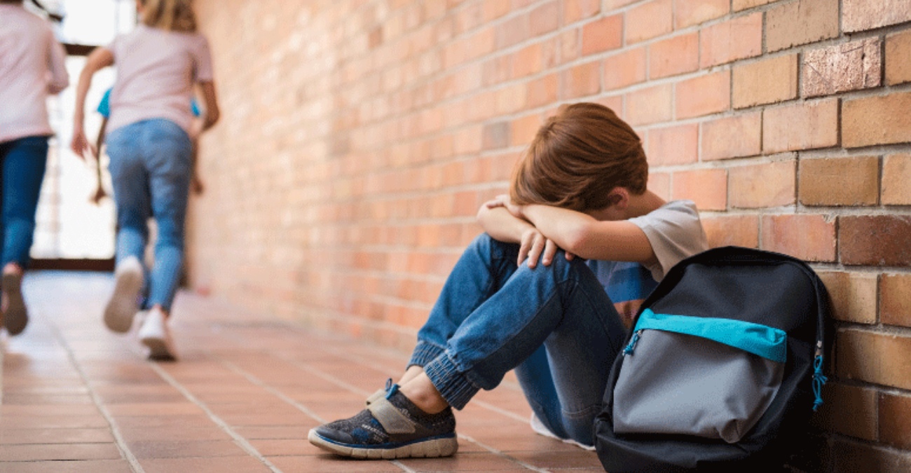 Τι γίνεται όταν το παιδί σου δέχεται bullying ή βία στο σχολείο; Τι πρέπει να ξέρουν όλοι οι γονείς στην Κύπρο