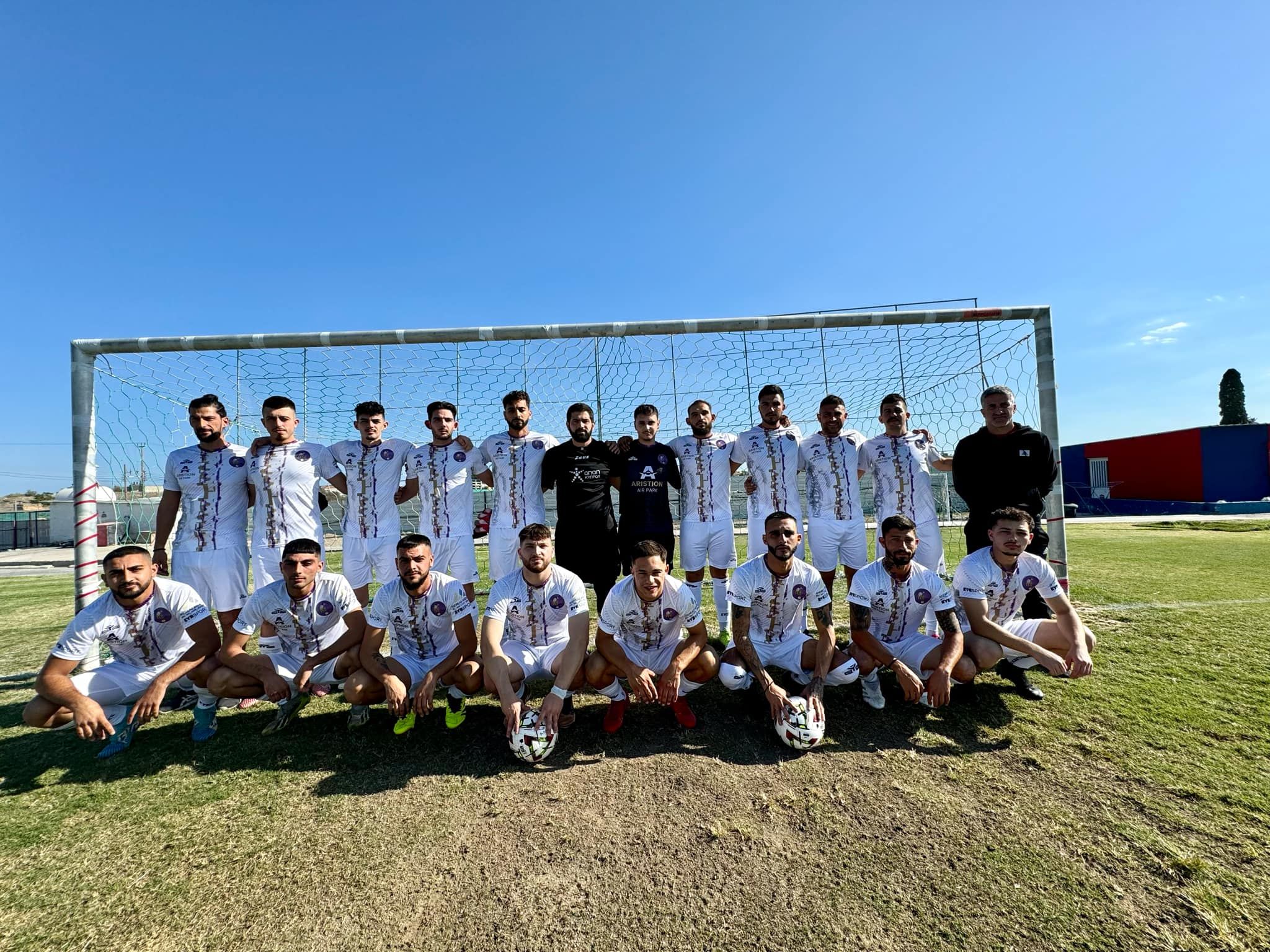 Λίγο πριν την αναχώρηση με προορισμό το γήπεδο, πήρε την νίκη