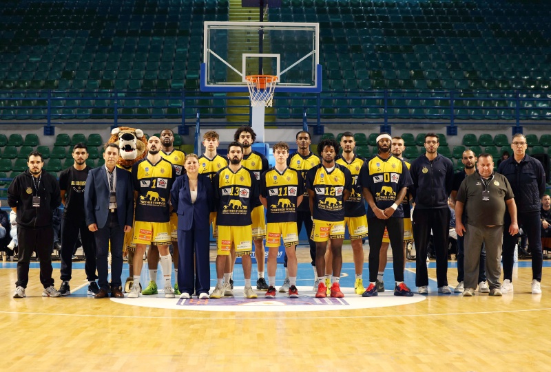 Έ&sigma;&pi;&alpha;&sigma;&epsilon; &tau;&eta;&nu; &laquo;&kappa;&alpha;&tau;ά&rho;&alpha;&raquo; &eta; &Alpha;&Epsilon;&Lambda;: &Kappa;έ&rho;&delta;&iota;&sigma;&epsilon; &tau;&omicron;&nu; &Kappa;&epsilon;&rho;&alpha;&upsilon;&nu;ό &sigma;&tau;&omicron;&nu; &tau;&epsilon;&lambda;&iota;&kappa;ό &kappa;&alpha;&iota; &kappa;&alpha;&tau;έ&kappa;&tau;&eta;&sigma;&epsilon; &tau;&omicron; &kappa;ύ&pi;&epsilon;&lambda;&lambda;&omicron; &mu;&epsilon;&tau;ά &alpha;&pi;ό 17 &chi;&rho;ό&nu;&iota;&alpha;!