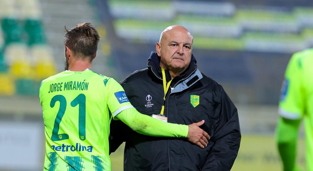 Παλαίμαχοι για Καραπατάκη: «Η οικογένεια της ΑΕΚ σε χρειάζεται, ο κόσμος εκτιμά και σέβεται»