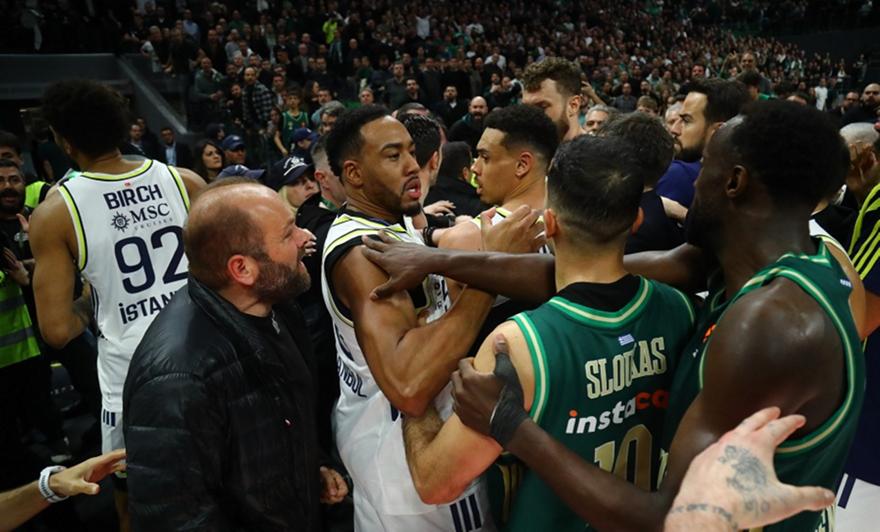 Σύρραξη στο φινάλε του θρίλερ (ΦΩΤΟΓΡΑΦΙΕΣ)