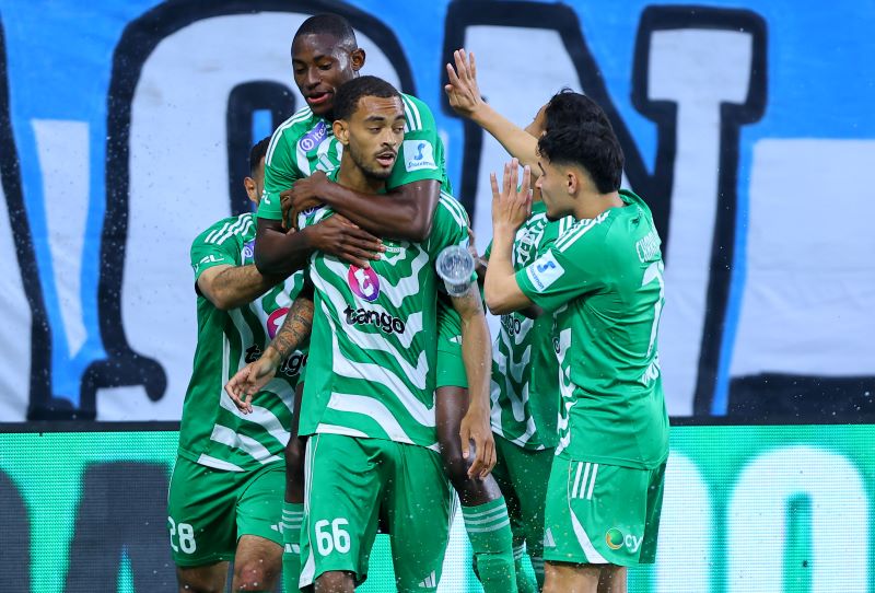 Ήθελαν χίλια μάτια στο πρώτο ημίχρονο! Αφηνιασμένος Μοντνόρ… 