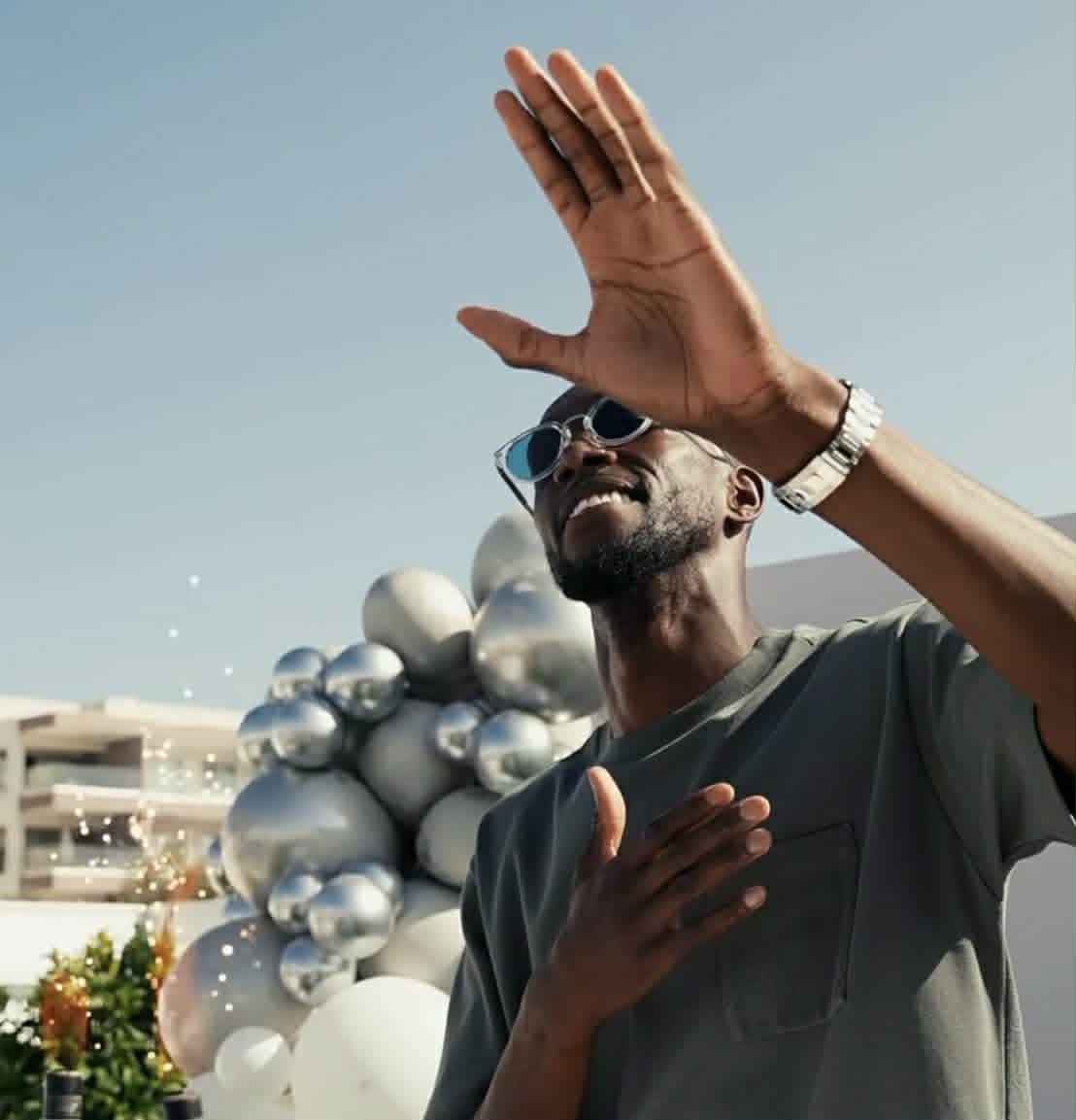 ΣΕΜΕΔΟ: Το εντυπωσιακό πάρτι γενεθλίων για τα 32 του χρόνια! (ΒΙΝΤΕΟ)