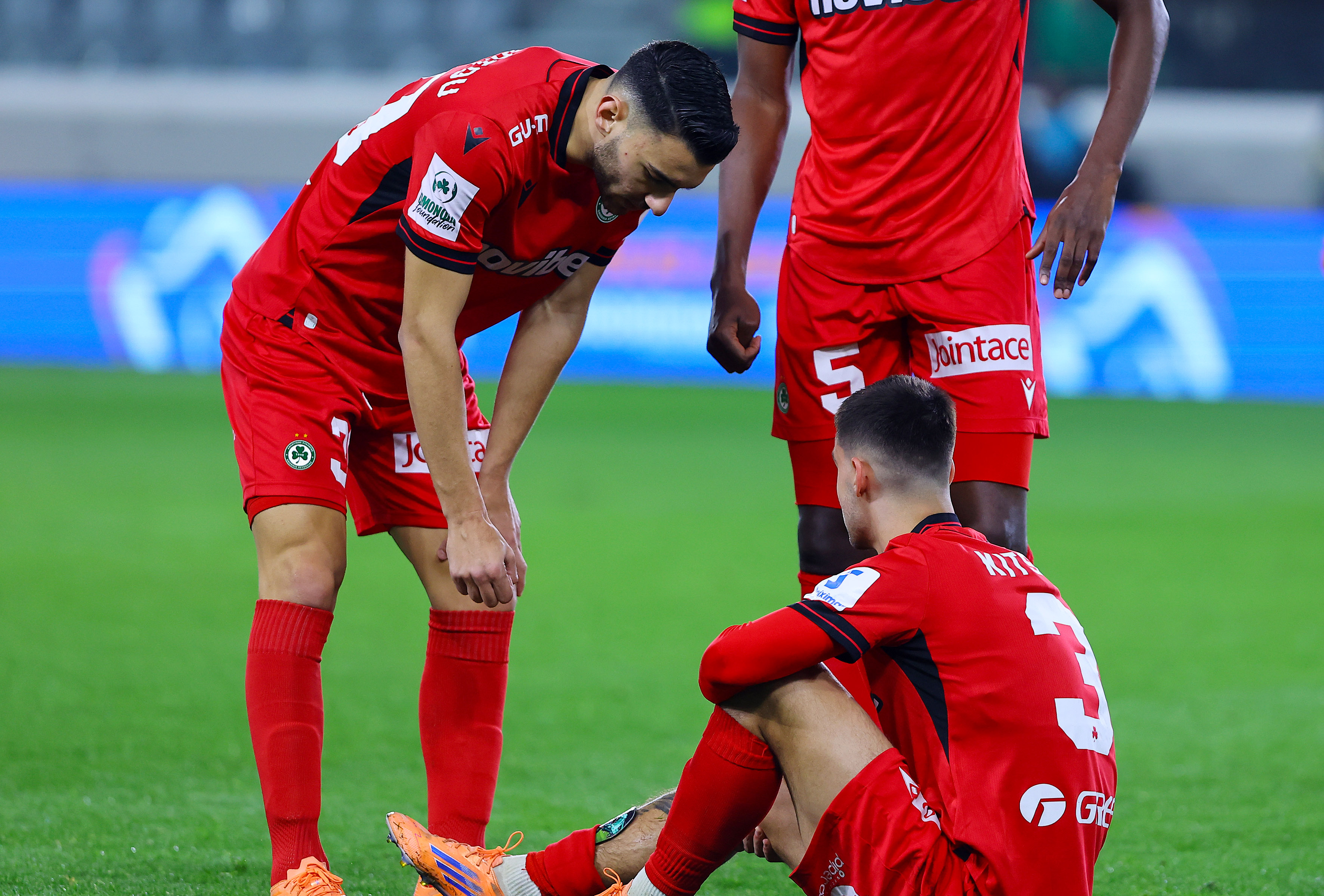 ΟΜΟΝΟΙΑ: "Σε αναμμένα κάρβουνα" για Κίτσο