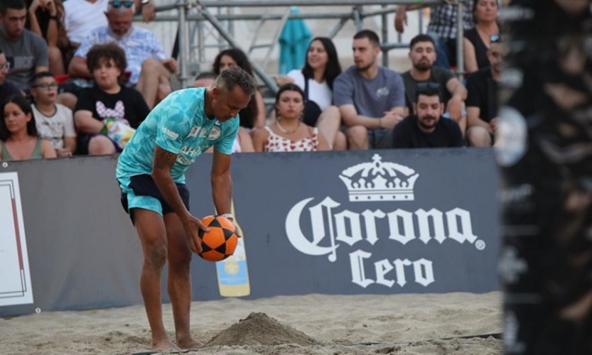 Μαγεία και… footvolley στην Κω με τη λάμψη του Λουτσιάνο ντε Σόουζα (ΒΙΝΤΕΟ) Μαγεία και… footvolley στην Κω με τη λάμψη του Λουτσιάνο ντε Σόουζα (ΒΙΝΤΕΟ)