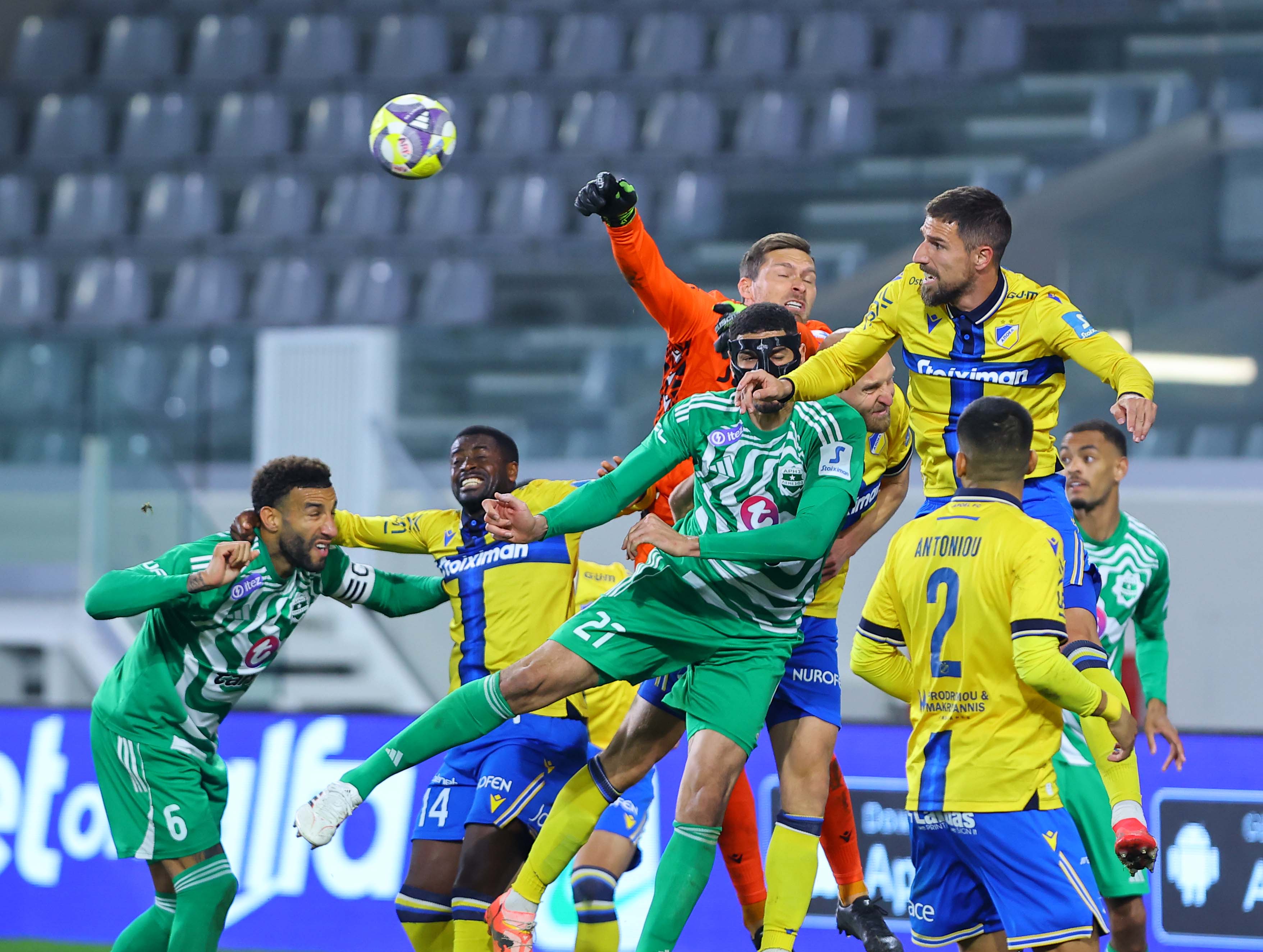 ΣΤΙΓΜΙΟΤΥΠΑ: Οι καλύτερες φάσεις της αναμέτρησης Άρης-ΑΠΟΕΛ (ΒΙΝΤΕΟ)