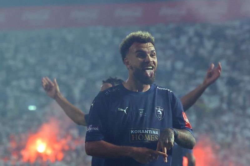 «Ευκολάκι» το βραβείο στον «καλλιτέχνη» Ζάζα! 