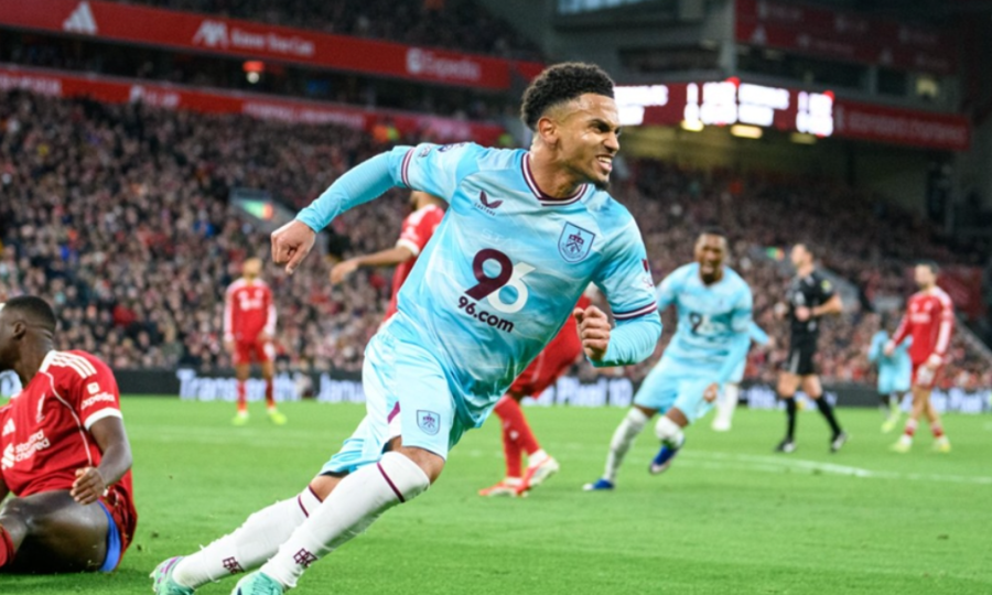 Πλησιάζει το «Ναι» του Έντουαρντς; Όσα ειπώθηκαν στο τετ-α-τετ με τον Μάντζιο