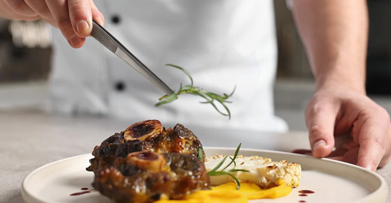 Συνελήφθη τηλεοπτικός σεφ για χρέη 350.000 ευρώ προς το Ελληνικό Δημόσιο Συνελήφθη τηλεοπτικός σεφ για χρέη 350.000 ευρώ προς το Ελληνικό Δημόσιο