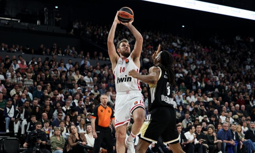 Έκανε το «καθήκον» του στη Γαλλία και έπιασε κορυφή ο Ολυμπιακός!