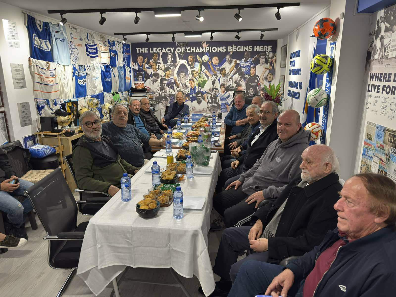 Τιμές από τους παλαίμαχους του Απόλλωνα - ΦΩΤΟΓΡΑΦΙΕΣ