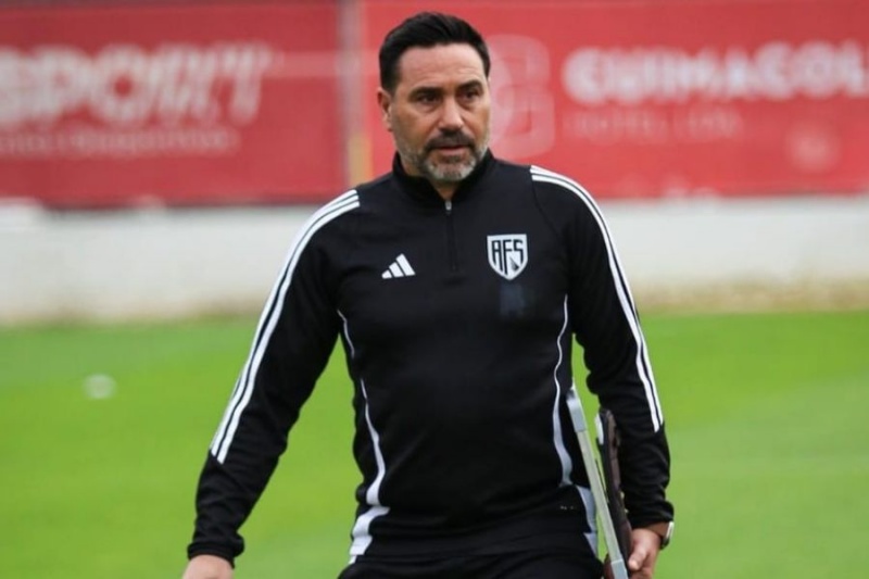 Τα βρήκε σε όλα με τον πρόεδρο ο Φερέιρα και έρχεται Κύπρο για να... σηκώσει μανίκια!