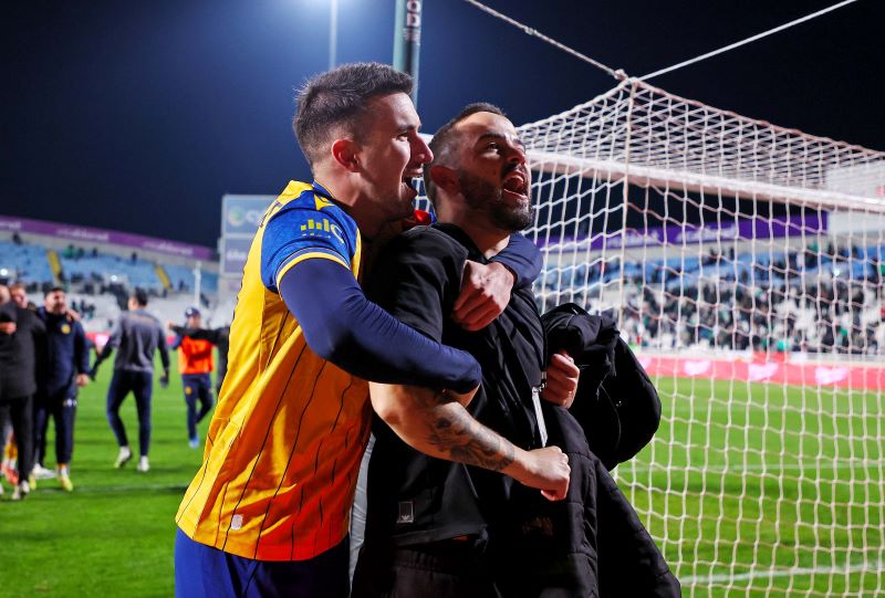 Κι αυτός στους πολύ ανεβασμένους! 