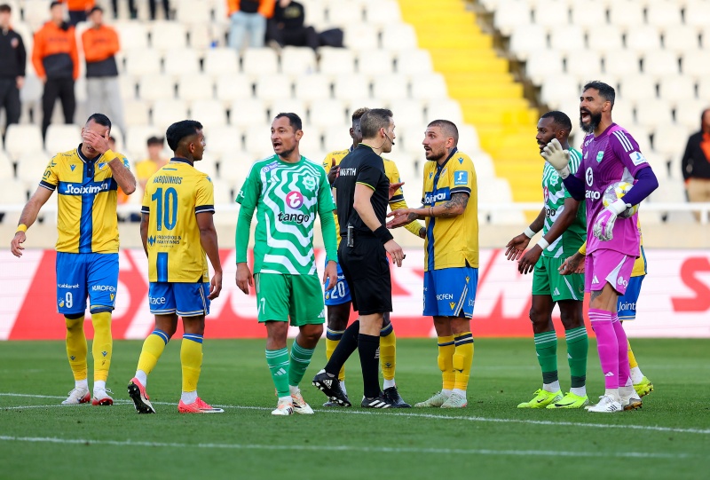 ΕΝΤΟΝΑ παράπονα ΑΠΟΕΛ για τη διαιτησία: Οι ενέργειες που θα κάνει η διοίκηση και η απαίτηση για ξένους διαιτητές (ΔΗΛΩΣΕΙΣ)