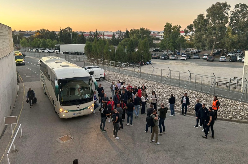 Έφτασαν στο ΓΣΠ οι οπαδοί της Μπόρατς Μπάνια Λούκα (ΦΩΤΟΓΡΑΦΙΕΣ)