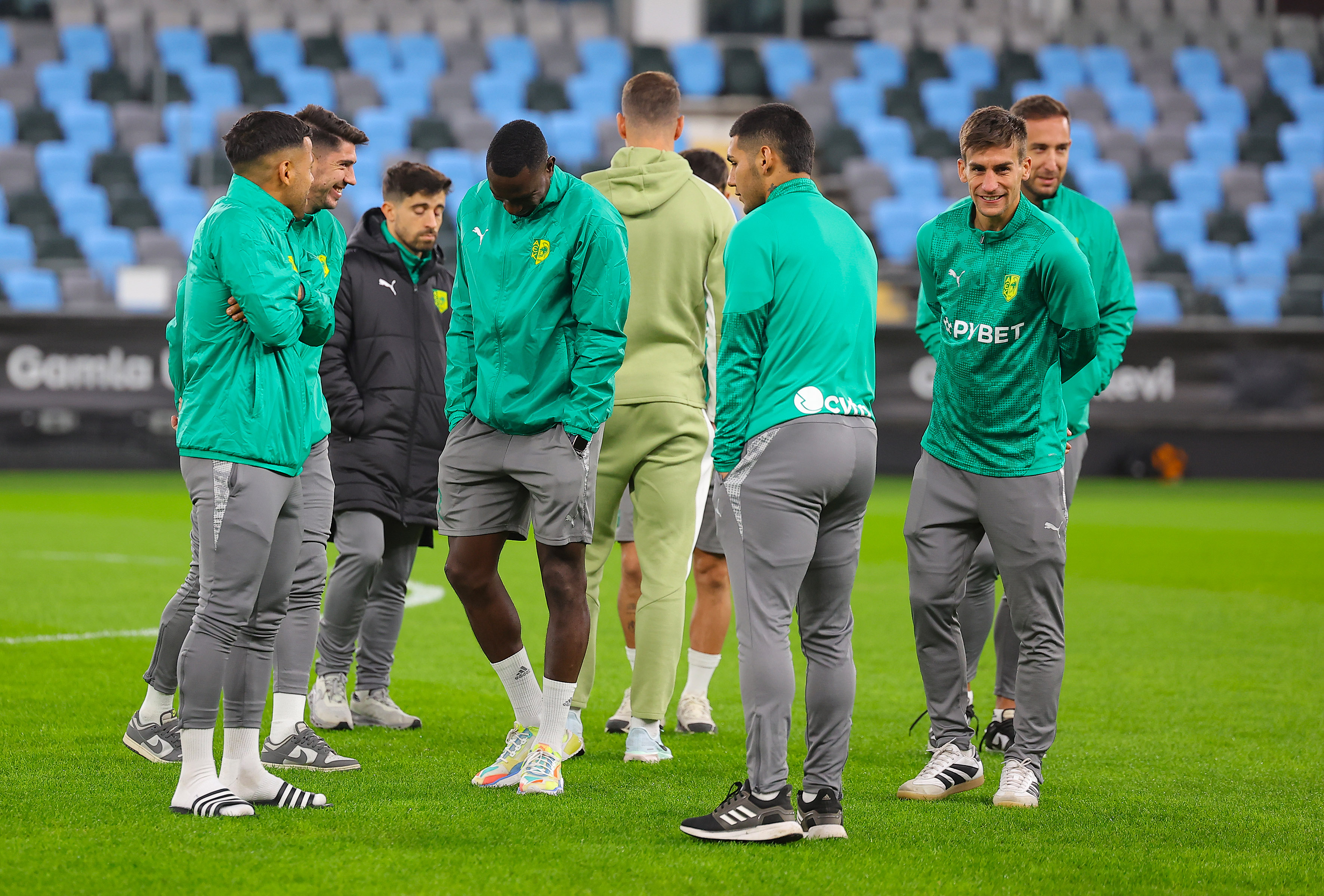 ΦΩΤΟΓΡΑΦΙΕΣ: Πάτησαν χορτάρι οι ποδοσφαιριστές της ΑΕΚ